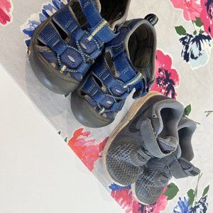 2 Pairs of Toddler Size 7 shoes - Nike & Keen
